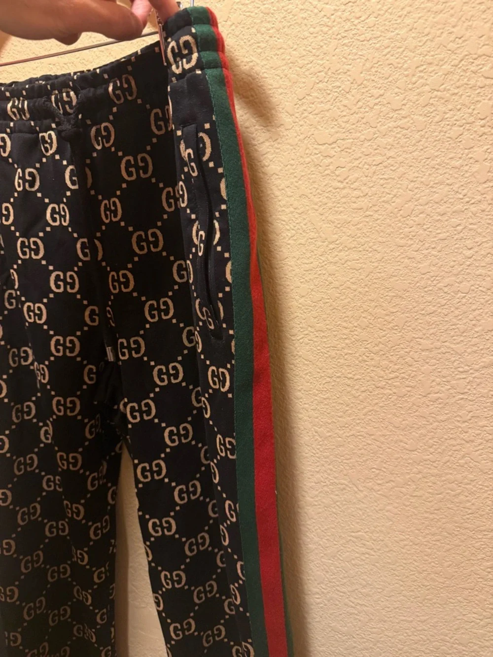 New Authentic Gucci GG Supreme Logo Sweatpants Black Size XXL Waist 36 - 42